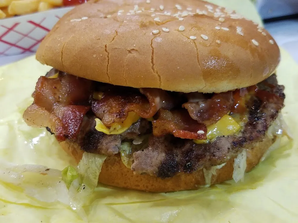 Bacon Cheeseburger